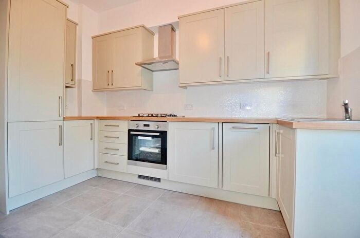 3 Bedroom Maisonette To Rent In Derby Road, Uxbridge, UB8