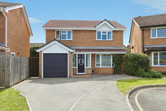 4 Bedroom Detached House For Sale In Calshot Drive, Valley Park, Chandlers Ford, SO53
