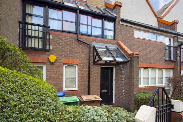 1 Bedroom Flat To Rent In Rotherhithe Street, London, SE16