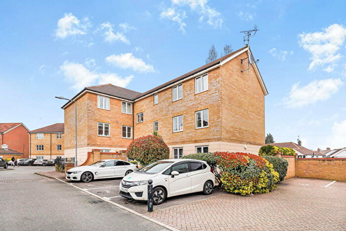 2 Bedroom Flat For Sale In Sherman Gardens, Chadwell Heath, Romford, RM6