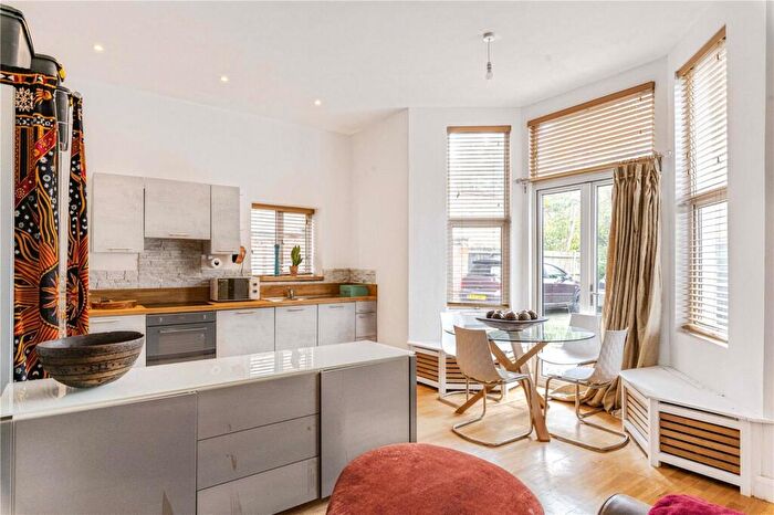 2 Bedroom Apartment To Rent In Cambridge Road, Bromley, BR1