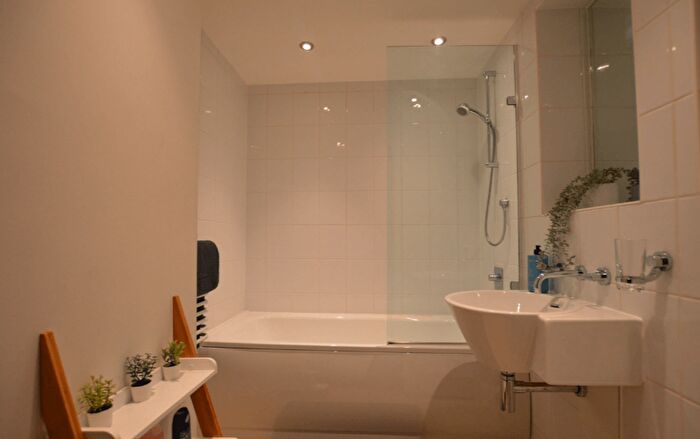1 Bedroom Flat To Rent In Conway Road, London, SE18