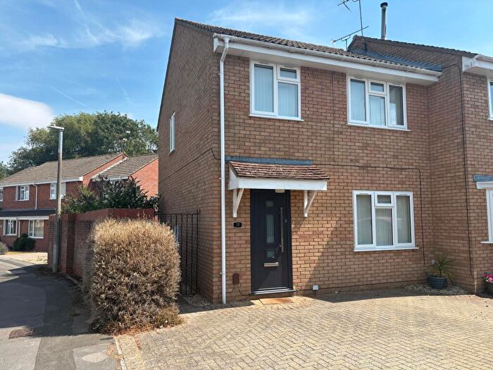 3 Bedroom Semi-Detached House To Rent In Beddington Court, Kingsdown, Swindon, SN3