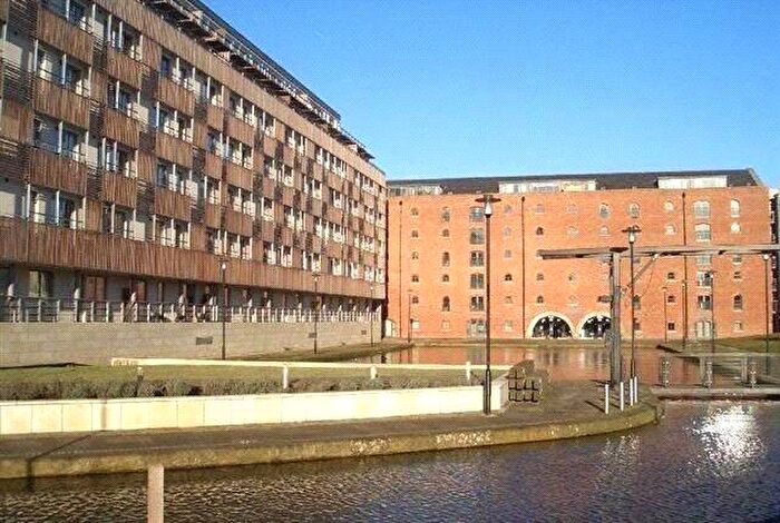 2 Bedroom Apartment For Sale In Vantage Quay, Brewer Street, Manchester, M1