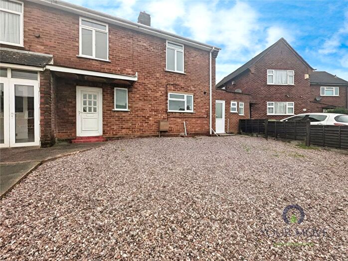 3 Bedroom Detached House To Rent In Bishop Hall Crescent, Bromsgrove, Worcestershire, B60