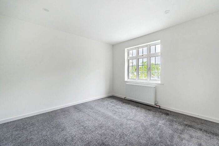 4 Bedroom Terraced House To Rent In Moat Drive, Harrow, HA1