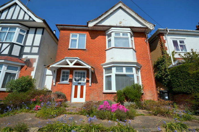 4 Bedroom Detached House To Rent In Heathwood Road, Winton, BH9