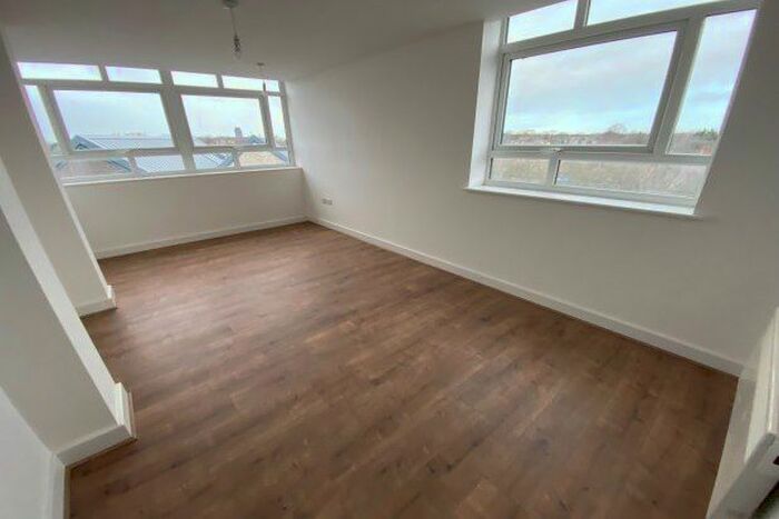 2 Bedroom Flat To Rent In Belem Close, Liverpool L17