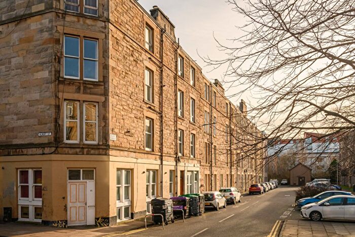 1 Bedroom Flat For Sale In () Elliot Street, Edinburgh, EH7