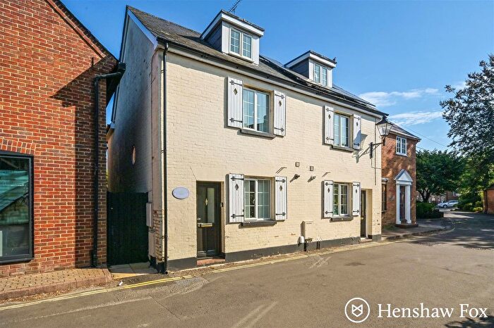 3 Bedroom End Of Terrace House For Sale In Love Lane, Romsey Town Centre, Hampshire, SO51