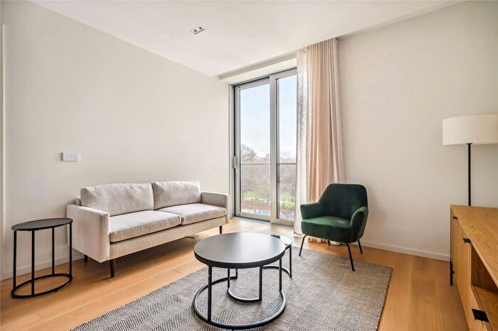 1 Bedroom Flat To Rent In Lillie Square, London, SW6