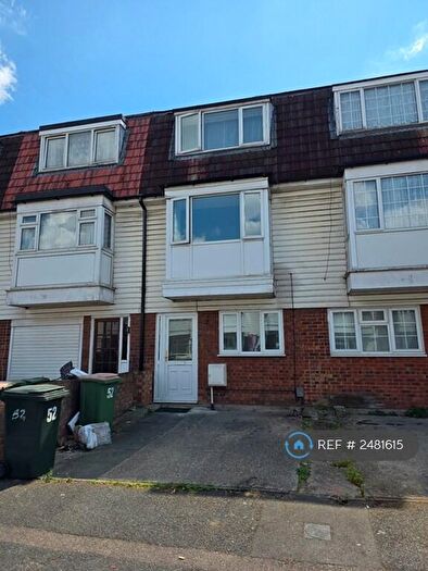 4 Bedroom Maisonette To Rent In Wilkinson Road, London, E16