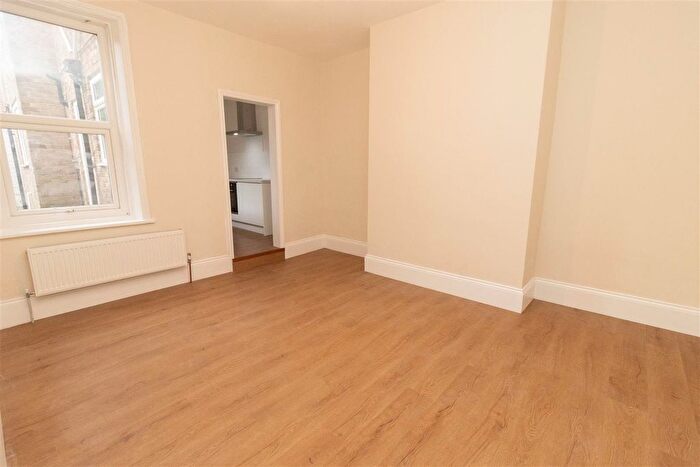 2 Bedroom Flat For Sale In Norham Road, North Shields, NE29