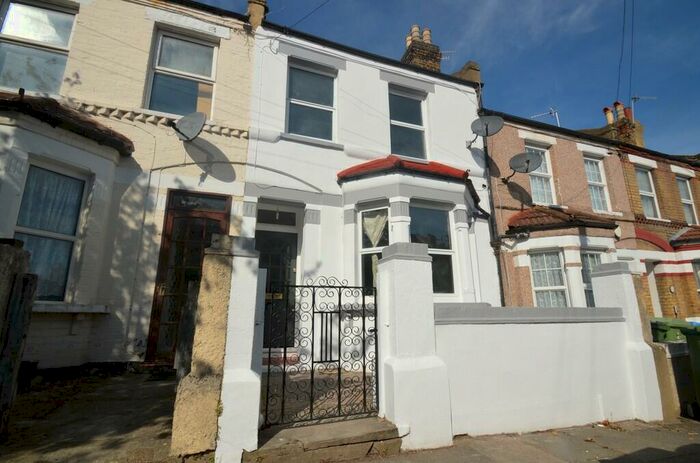 2 Bedroom Terraced House To Rent In Liffler Road, London, SE18