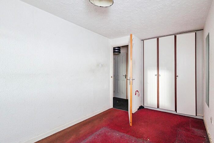 2 Bedroom Flat For Sale In City Avenue, Denton, Manchester, Greater Manchester, M34