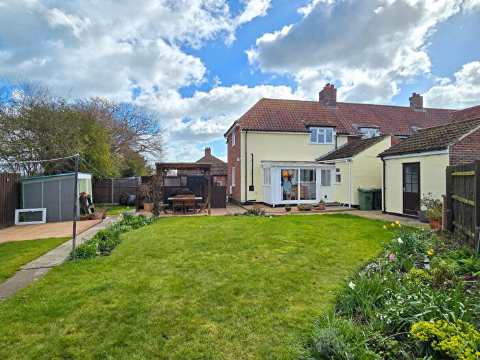 3 Bedroom End Of Terrace House For Sale In Hingham Road Great Ellingham, NR17