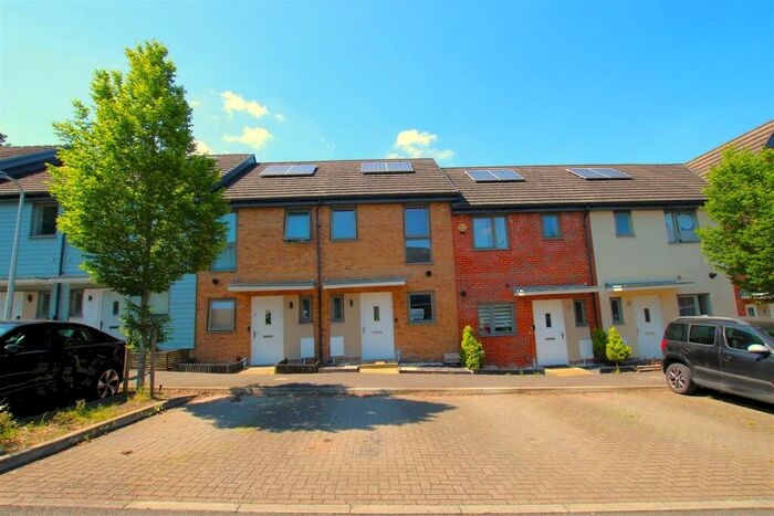 2 Bedroom Terraced House To Rent In Spey Road, Tilehurst, Reading, RG30