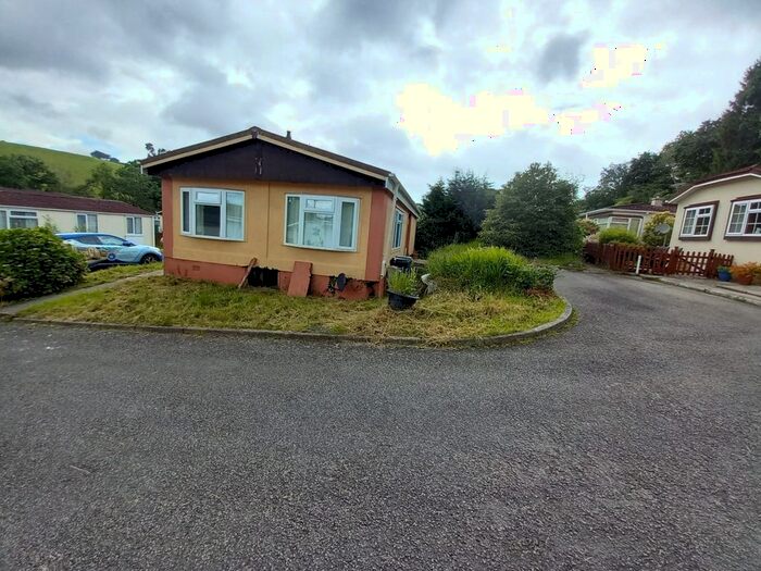 2 Bedroom Park Home For Sale In St. Dominic Park, Harrowbarrow, Callington, PL17