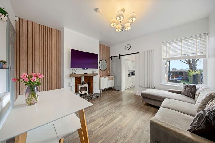 3 Bedroom Terraced House For Sale In Old Hall Road, Brampton, Chesterfield, S40