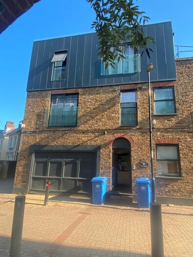 Studio To Rent In Silk Mills Path, London, SE13