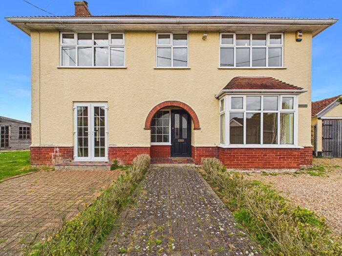 3 Bedroom Detached House For Sale In South Road, Beccles, NR34