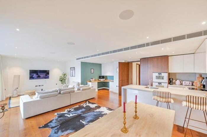 2 Bedroom Flat For Sale In Chartwell House, Waterfront Drive, London, SW10