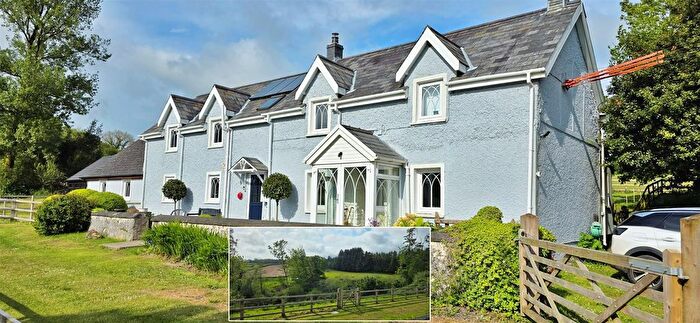 4 Bedroom Country House For Sale In Glandwr, Whitland, SA34