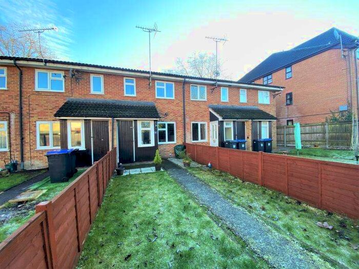 1 Bedroom Terraced House To Rent In Woking, GU21