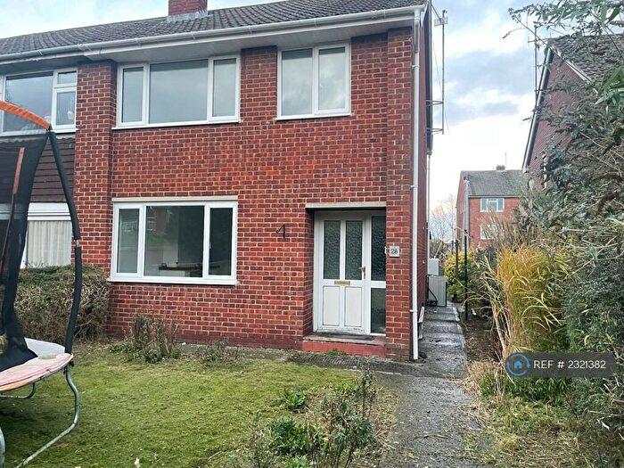3 Bedroom Semi-Detached House To Rent In Keats Crescent, Swindon, SN2