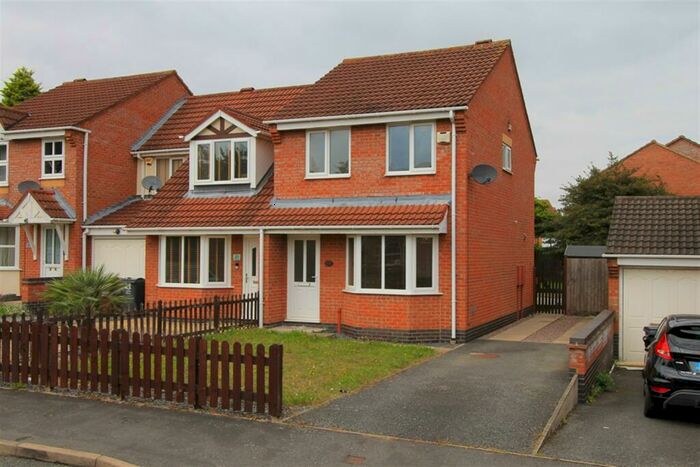 3 Bedroom End Of Terrace House To Rent In The Osiers, Loughborough, LE11