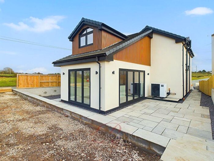 3 Bedroom Detached House For Sale In Pwll Ciai, Brynford, CH8