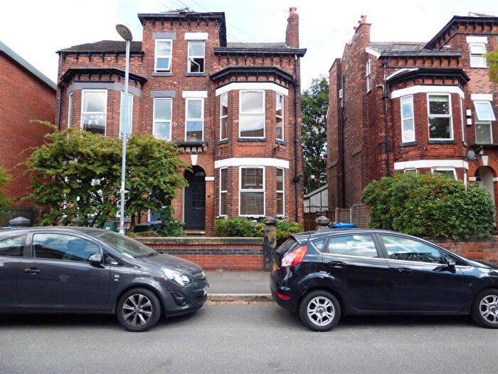 1 Bedroom Flat To Rent In Central Road, , Didsbury, Manchester, M20