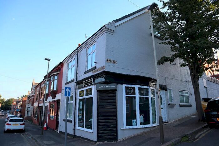 4 Bedroom Semi-Detached House To Rent In Wood Hill, Leicester, LE5