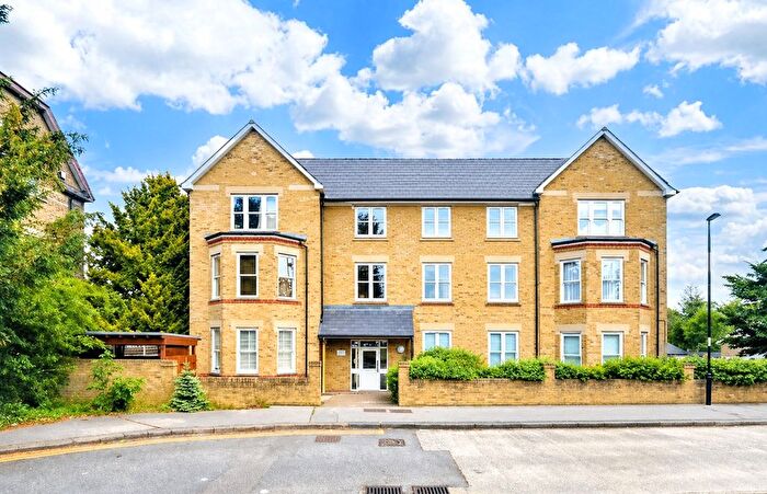 2 Bedroom Flat For Sale In Flat, Beulah Hill, London, SE19