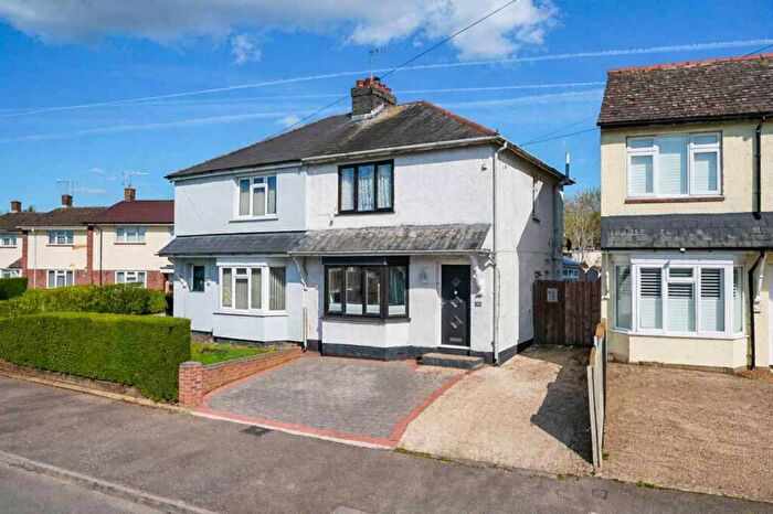 2 Bedroom Semi Detached House For Sale In Wood Crescent, Hemel Hempstead, HP3