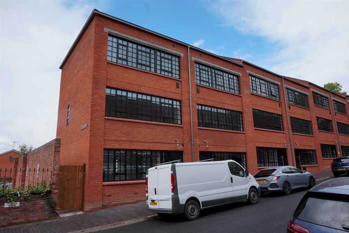 3 Bedroom End Of Terrace House To Rent In Smiths Row, Pemberton Street, Jewellery Quarter, Birmingham, B18