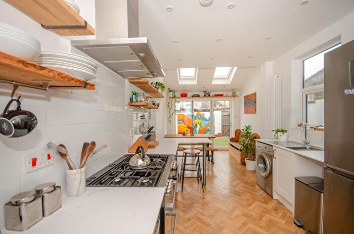 3 Bedroom Property For Sale In Chelsea Park, Easton, Bristol, BS5