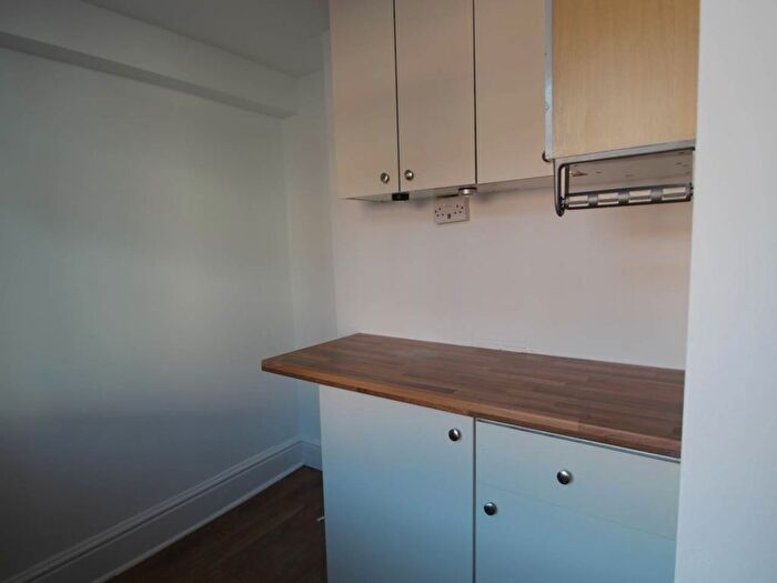 1 Bedroom Flat To Rent In Kingsmill Terrace, Newport, NP20