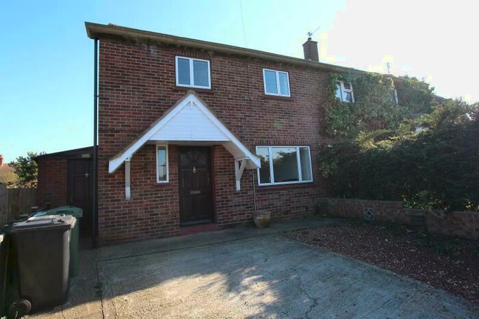 3 Bedroom Semi-Detached House To Rent In Arundel Road, Peterborough, PE4