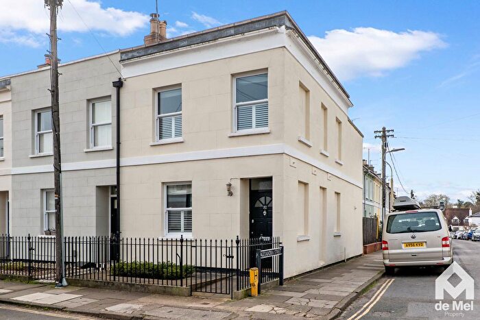 2 Bedroom End Terrace House For Sale In Princes Road, Cheltenham, GL50