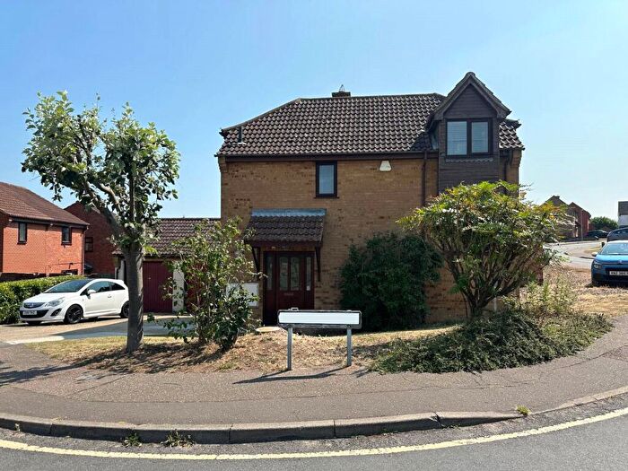 3 Bedroom Detached House To Rent In Gainsborough Drive, Lawford, Manningtree, CO11