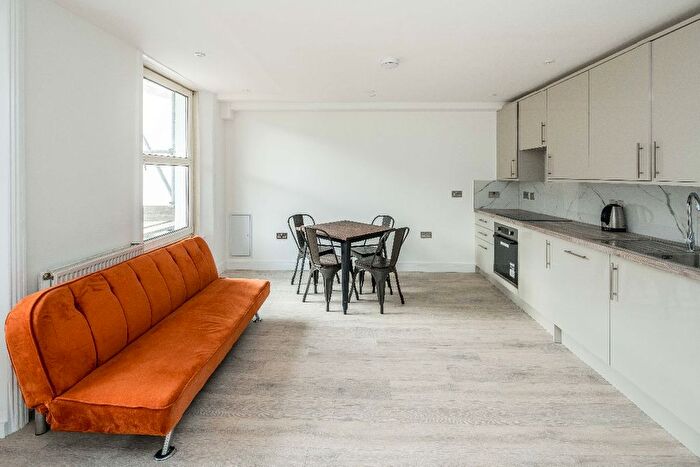 2 Bedroom Flat To Rent In Fonthill Road, London, N4