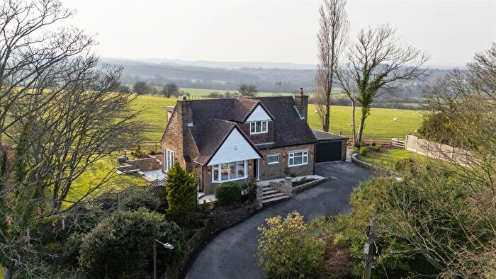 3 Bedroom Detached House For Sale In Longedge Lane, Wingerworth, Chesterfield, S42