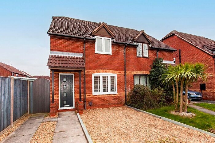 3 Bedroom Semi Detached House For Sale In Redacre Close, Bolsover, S44