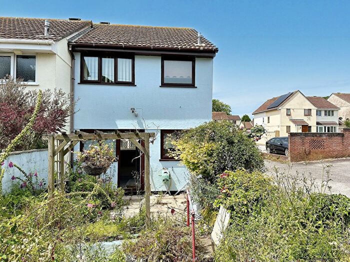 3 Bedroom End Of Terrace House For Sale In Daveys Close, Falmouth, TR11