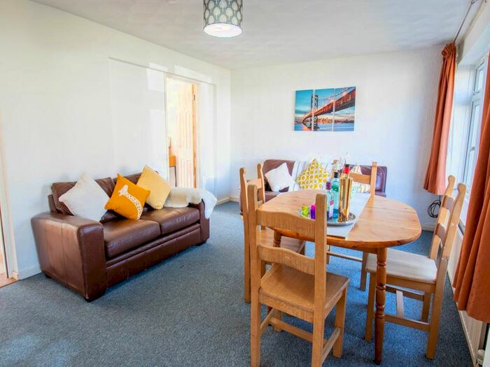 4 Bedroom Property To Rent In Long Meadow Way, Canterbury, CT2