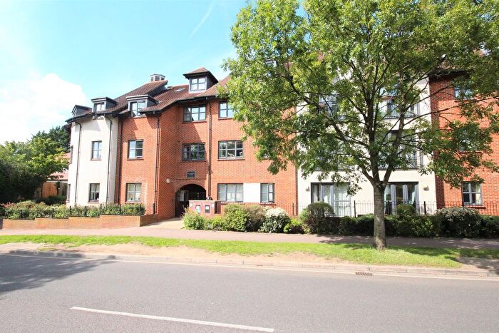 2 Bedroom Flat To Rent In Dunkerley Court, Birds Hill, Letchworth Garden City, SG6