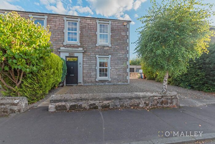 4 Bedroom Semi-Detached House For Sale In Kellie Place, Alloa, FK10