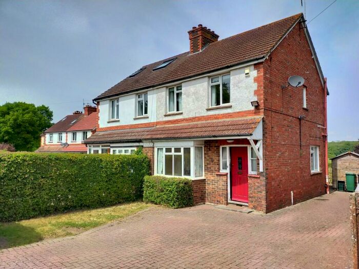 2 Bedroom Semi-Detached House To Rent In Honeycrock Lane, Salfords, RH1
