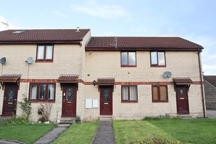 2 Bedroom House To Rent In Botham Close, Weston-Super-Mare, BS22